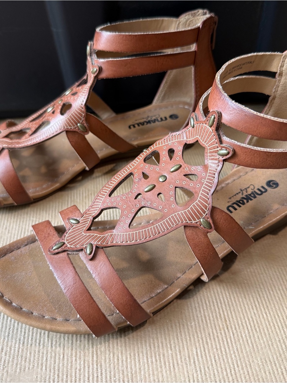 Muk Luks Tan Brown Cutout T-Strap Sandals